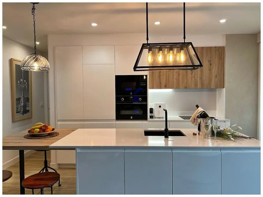 Elegance Lifestyle - Parking Gratuito! Apartment San Sebastian 0*,  Spain